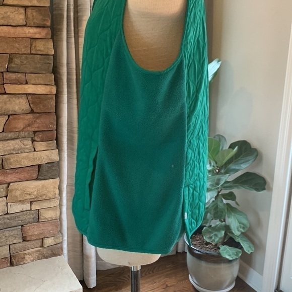 3-$30 TALBOTS green quilted large vest - Picture 3 of 4